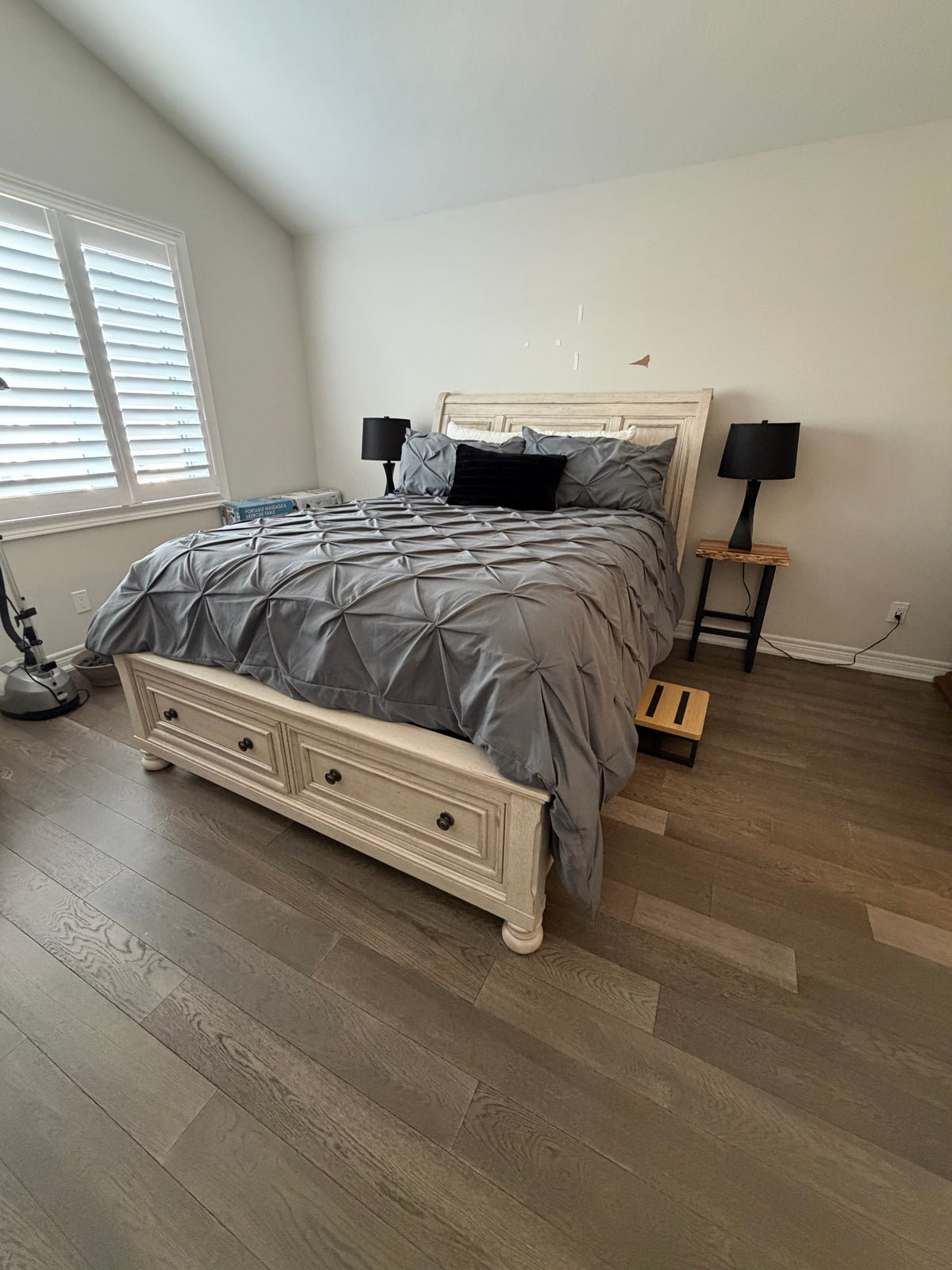Queen Bed W/ Highend Mattress
