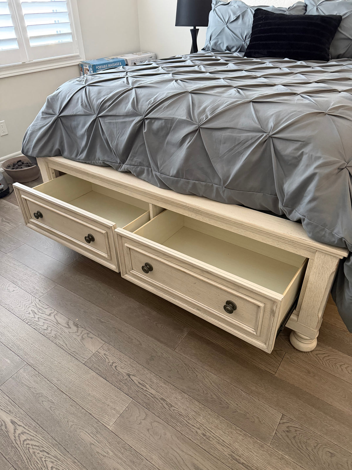 Queen Bed W/ Highend Mattress