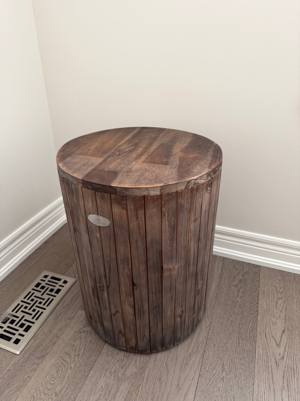 Round Table